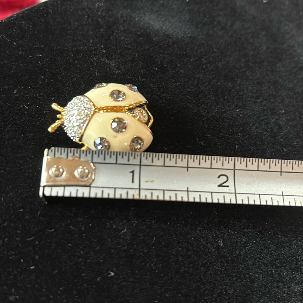 Joan Rivers beige rhinestone gold toned ladybug pin. Adorable! - Picture 2 of 5